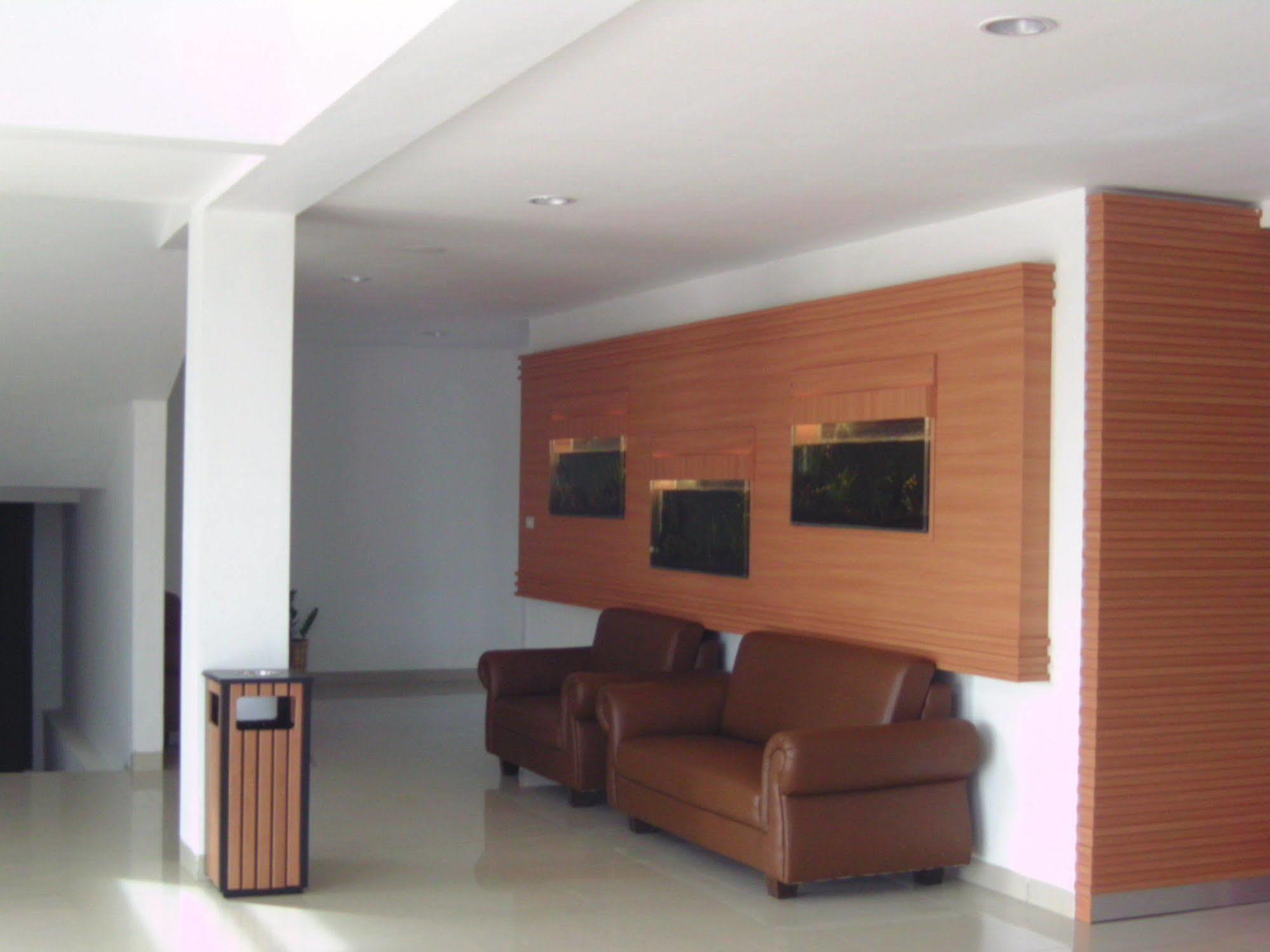 Hotel Bandara Syariah Negarasaka Exterior photo