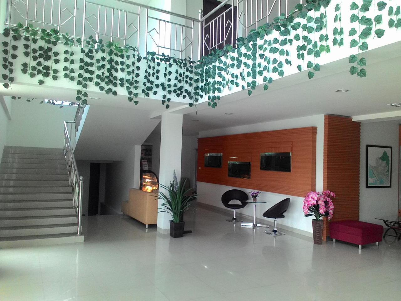 Hotel Bandara Syariah Negarasaka Exterior photo
